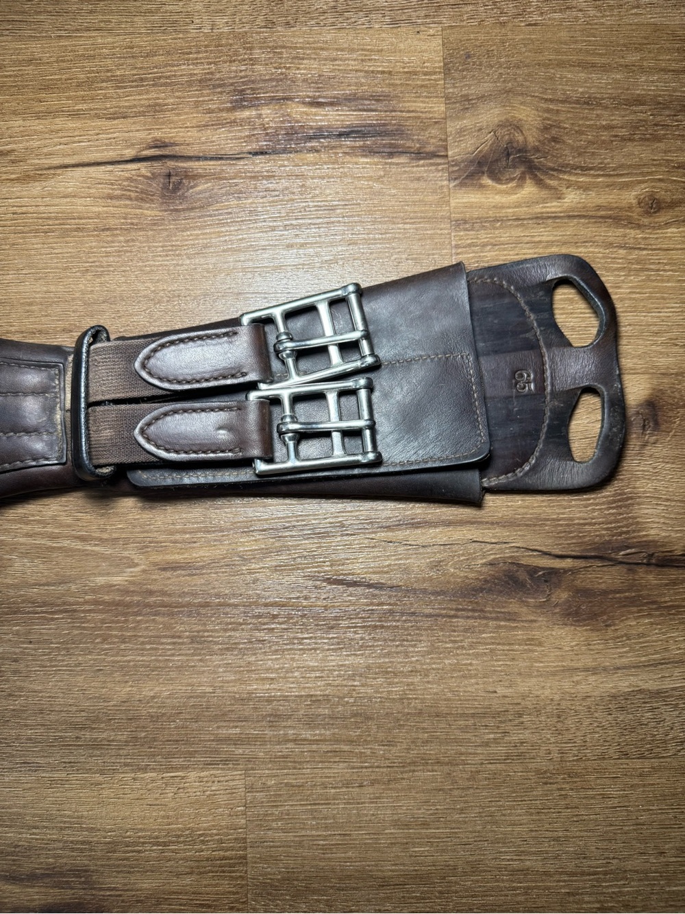 🐴 Equipe Anatomical Dressage Girth. Size 26/65 🐴 - Picture 3 of 6